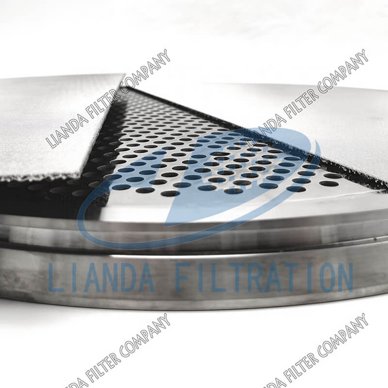 Porous metal filter disc